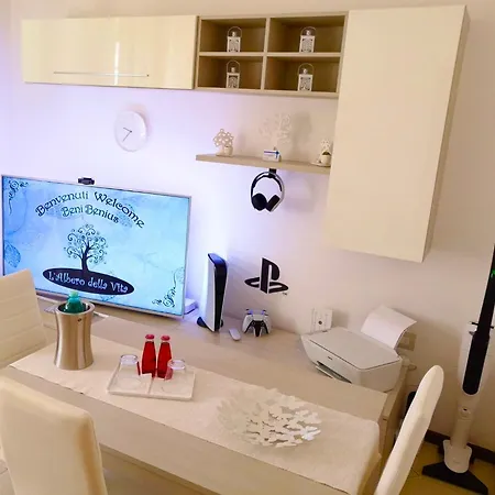 L' Albero Della Vita #latuacasainsardegna Apartment Carbonia